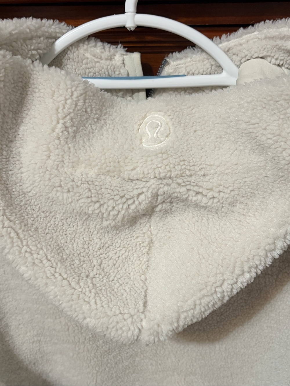 Lululemon Scuba Cream Sherpa Zip-Up Hoodie. Size M/L - Picture 5 of 7
